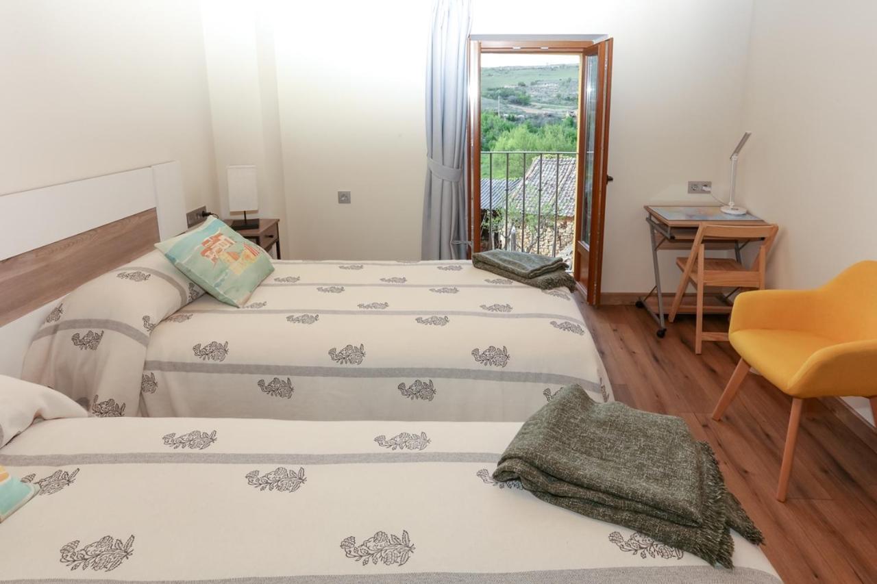 Apartamentos Turisticos Ribera Natura San Martin de Rubiales Екстер'єр фото